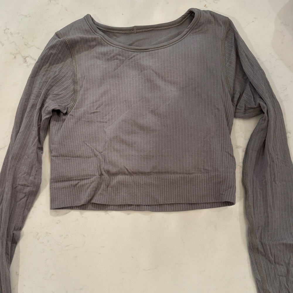 Lululemon Cropped Longsleeve Ebb to Street Long-Sleeve Shirt- BARELY WORN